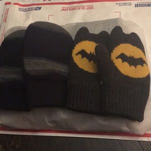 Bundle Polo sweater and mittens.